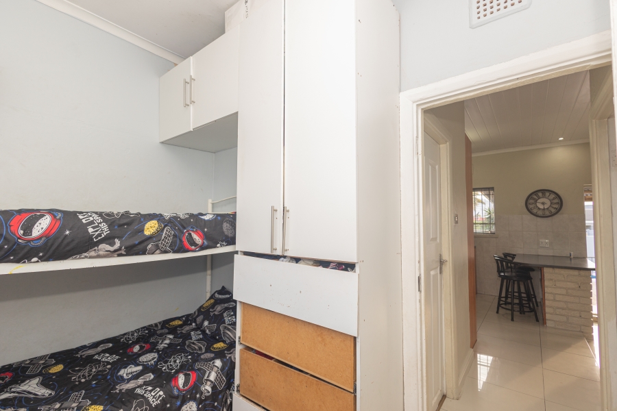 2 Bedroom Property for Sale in Ruyterwacht Western Cape